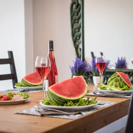 2m Parque La Reina Elegant View Appartamento