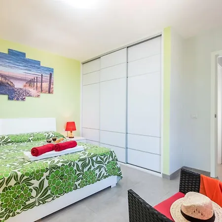 2m Parque La Reina Elegant View Appartamento *